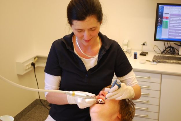 University_of_alberta_dentist